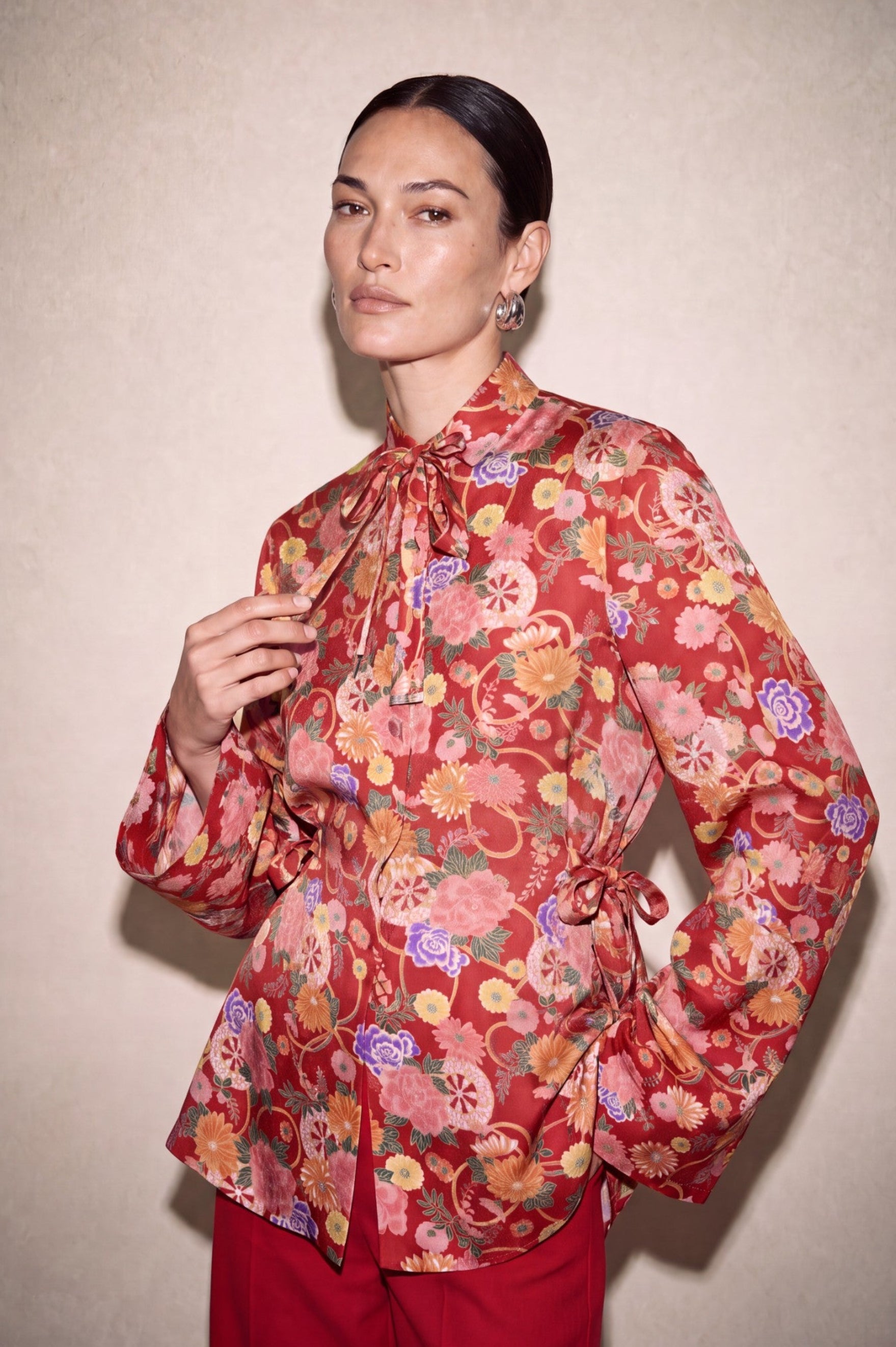 Ribbon Blouse to tie for a tight waist fit | Handcrafted in Berlin