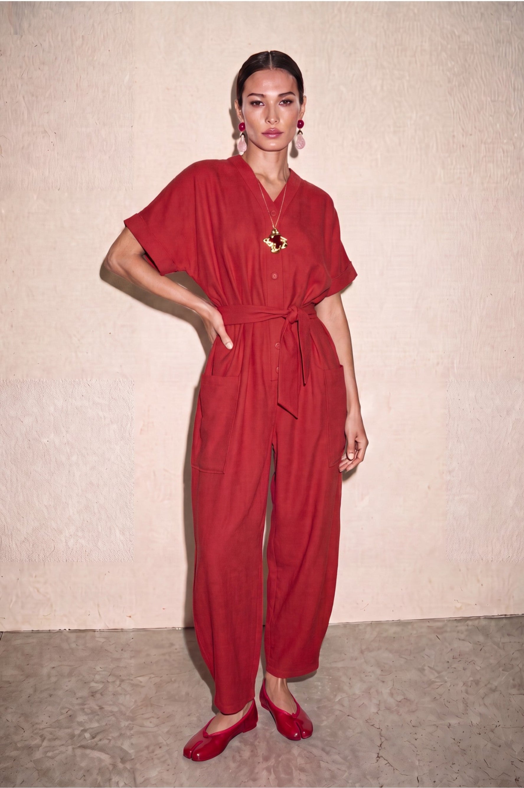 Signature Jumpsuit – All-in-One Elegance