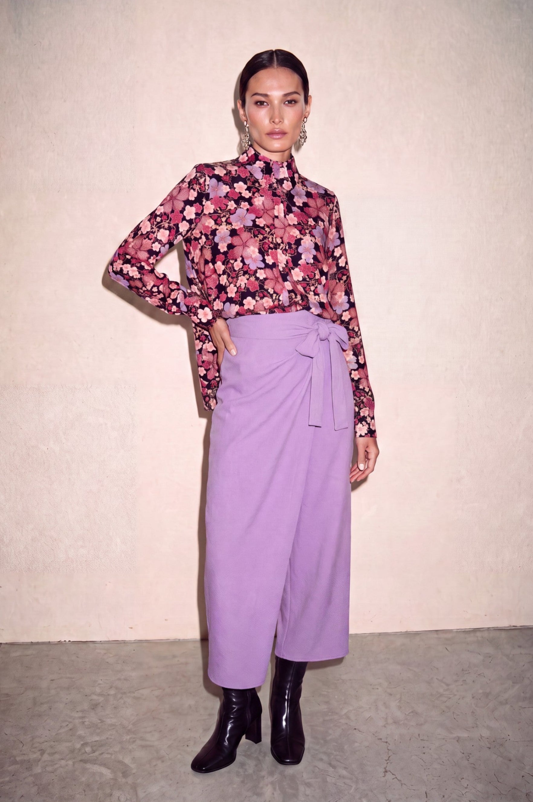Signature 2-Way Double Collar Blouse – Iconic Versatility