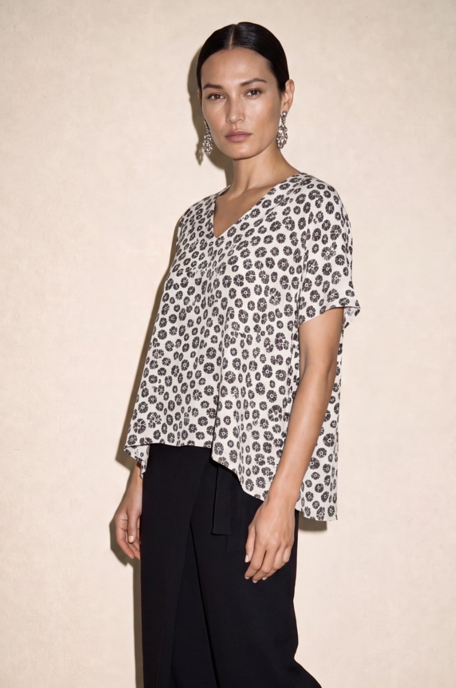 V-Neck Top – Everyday Essential