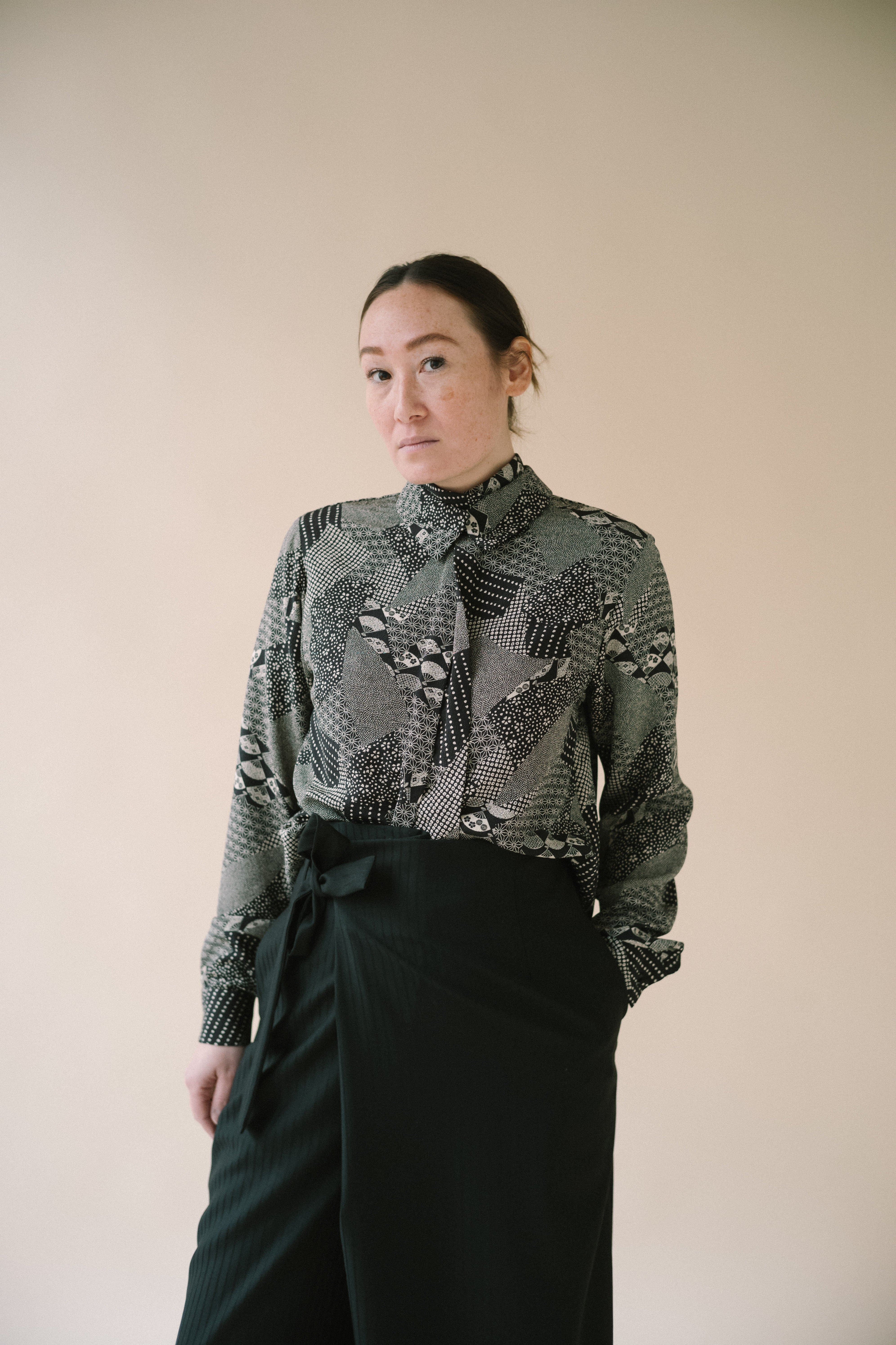 Signature 2-Way Double Collar Blouse – Iconic Versatility