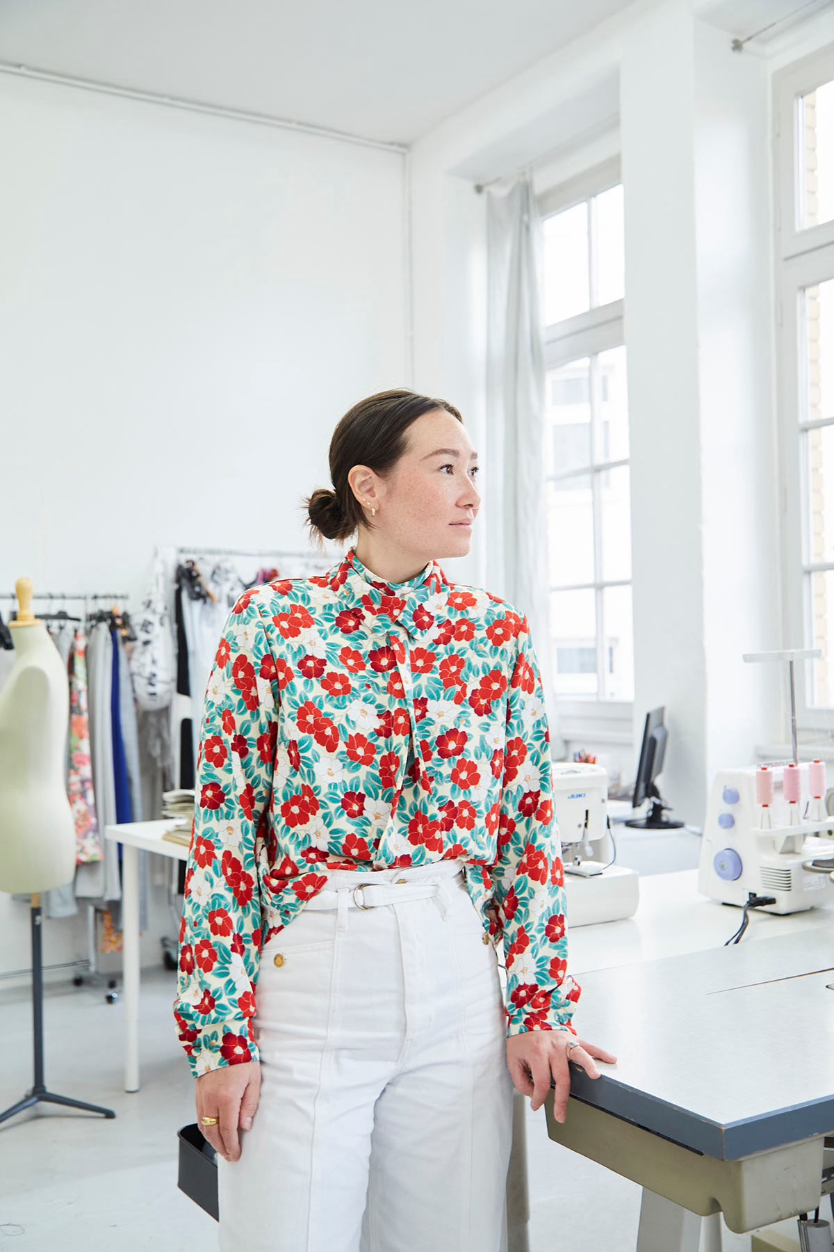 Signature 2-Way Double Collar Blouse – Iconic Versatility