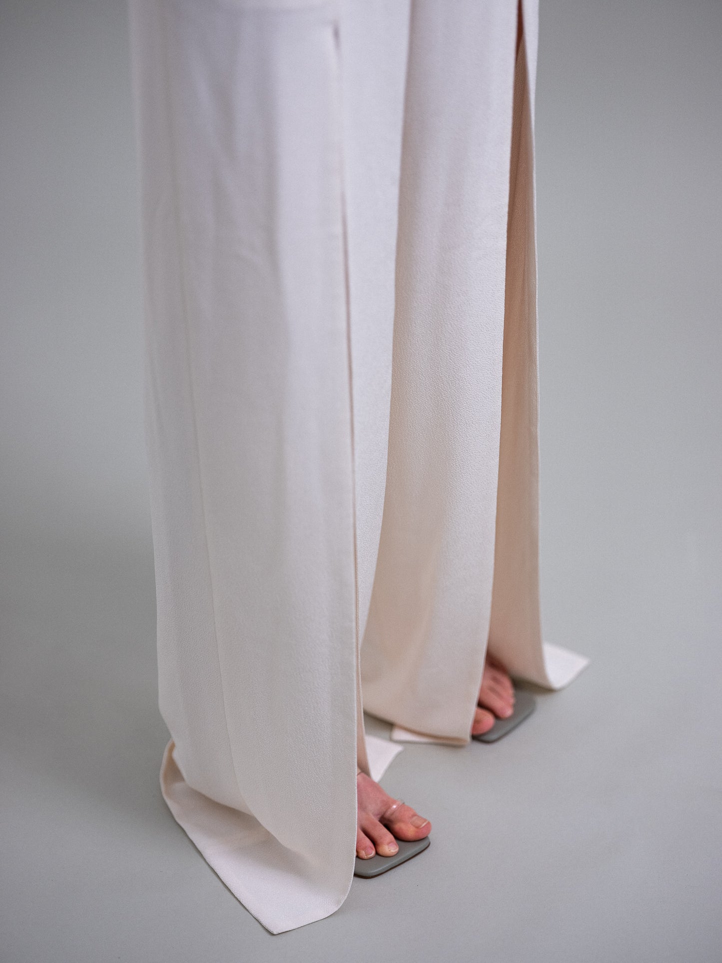 Paperbag-Hose mit Schlitz