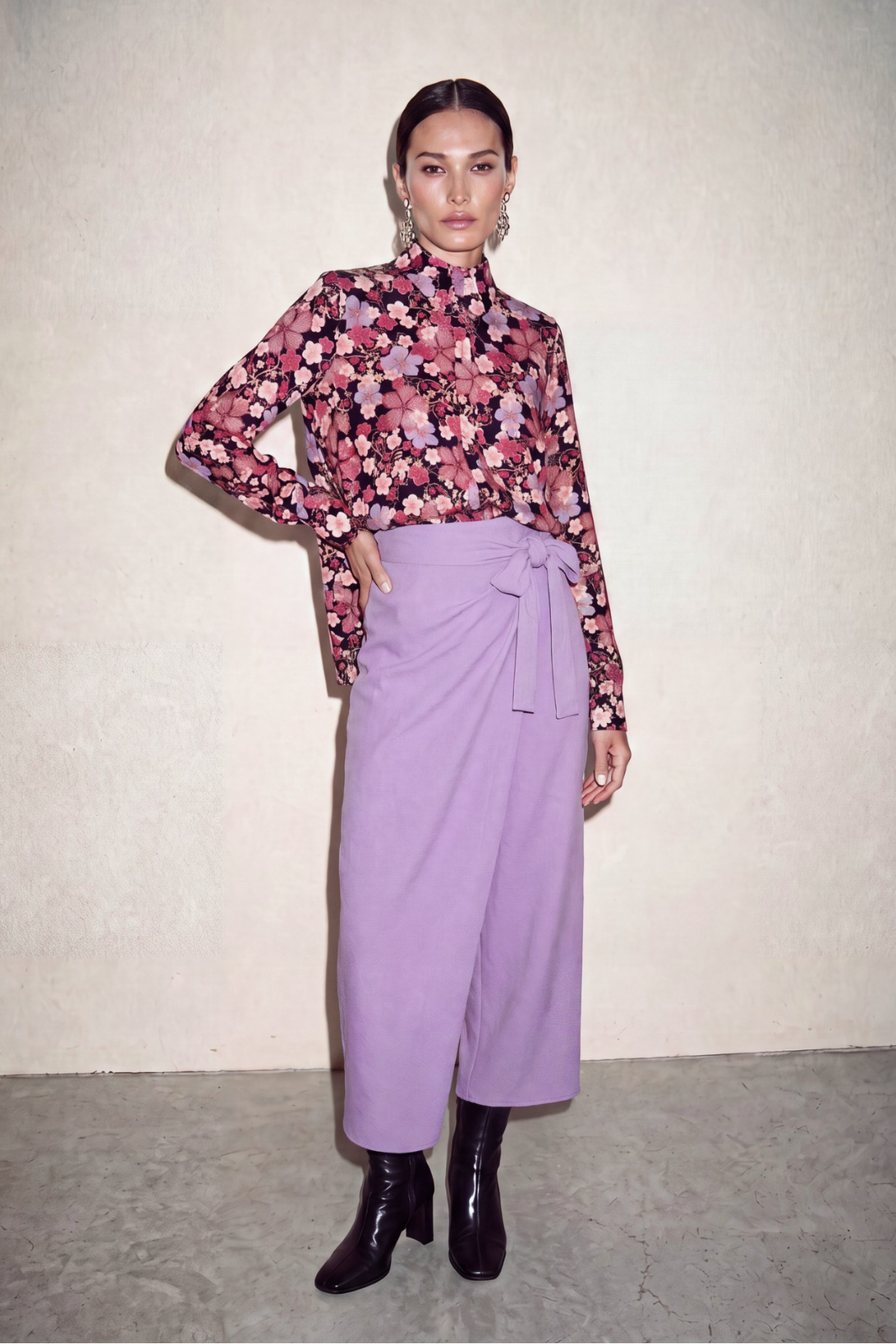 Signature 2-Way Double Collar Blouse – Iconic Versatility