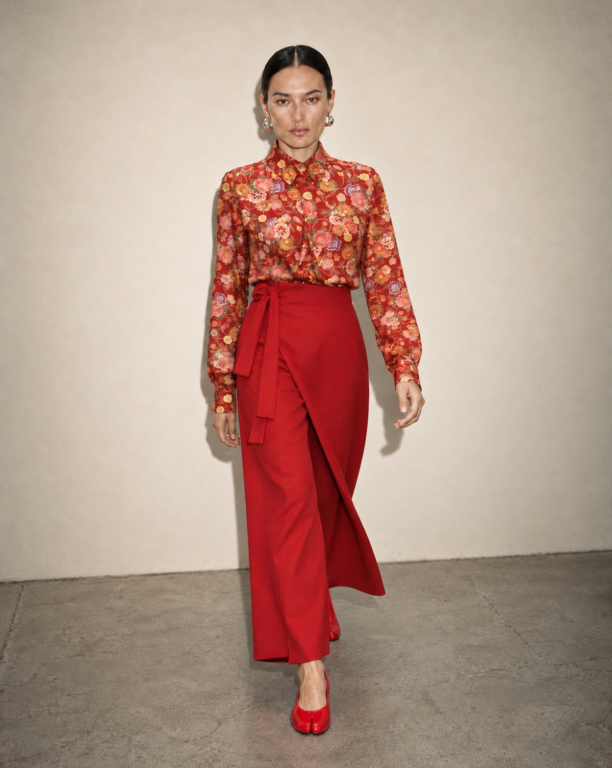Signature 2-Way Double Collar Blouse – Iconic Versatility