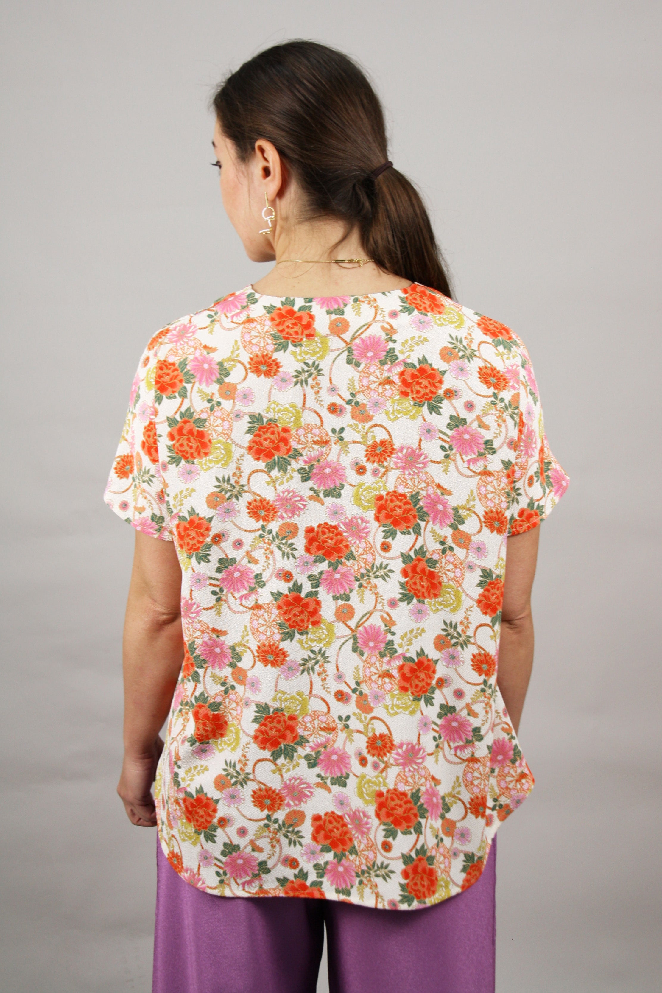 V-Neck Top – Everyday Essential