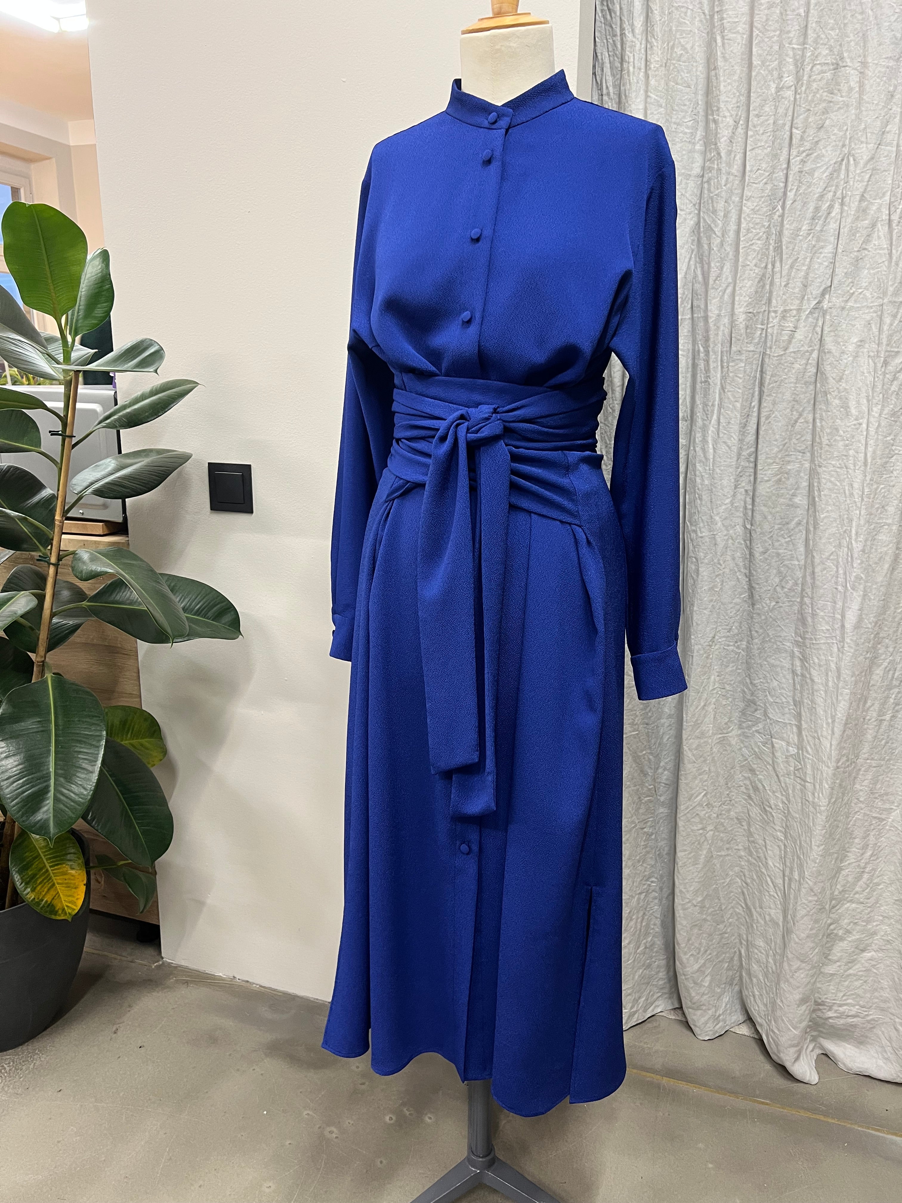 SIGNATURE WRAP DRESS