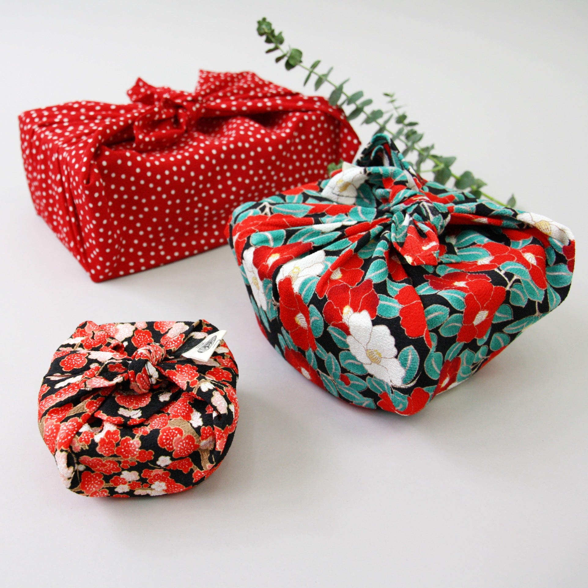 FUROSHIKI SUSTAINABLE GIFT WRAP SET