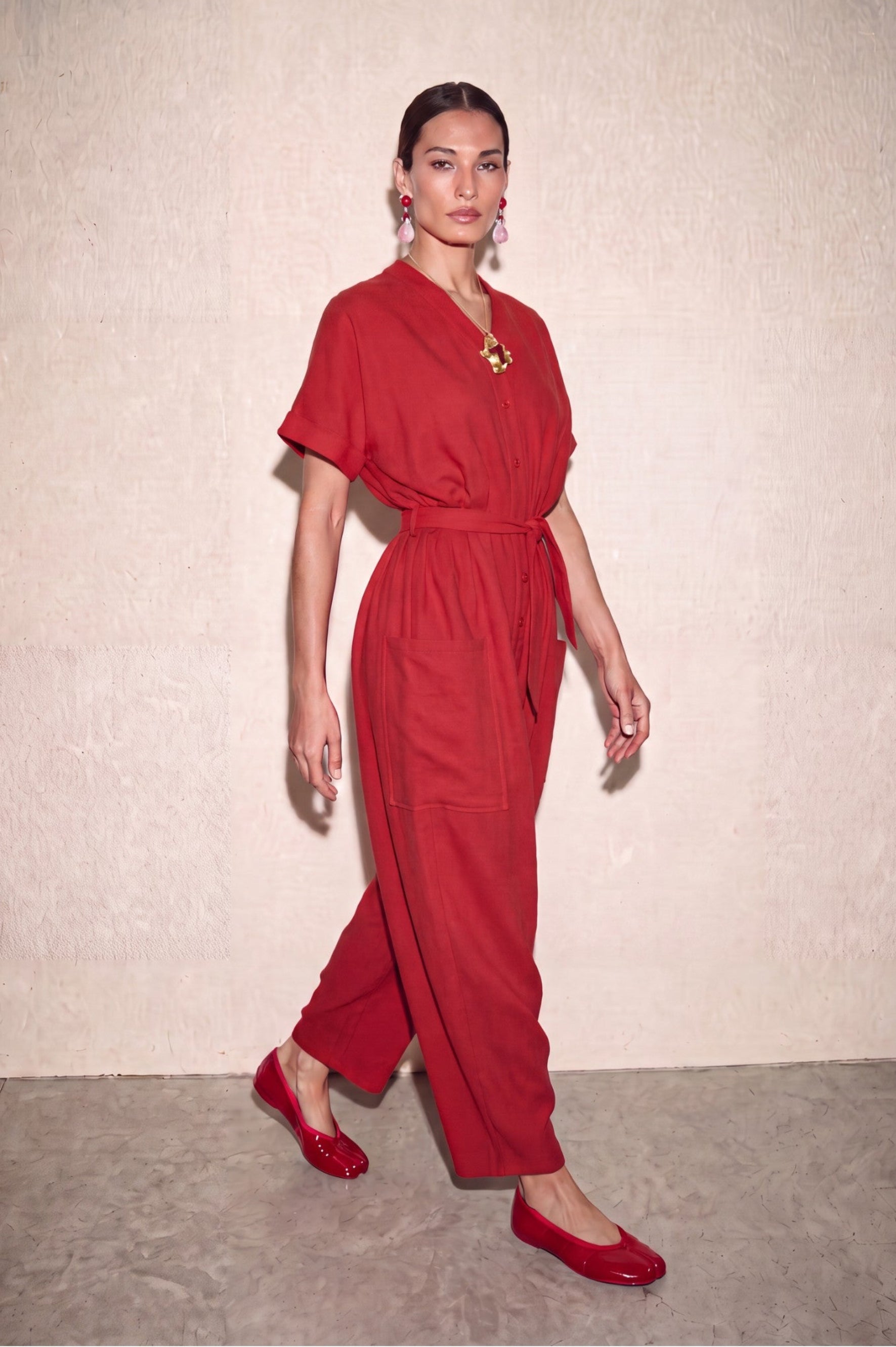 Signature Jumpsuit – All-in-One Elegance